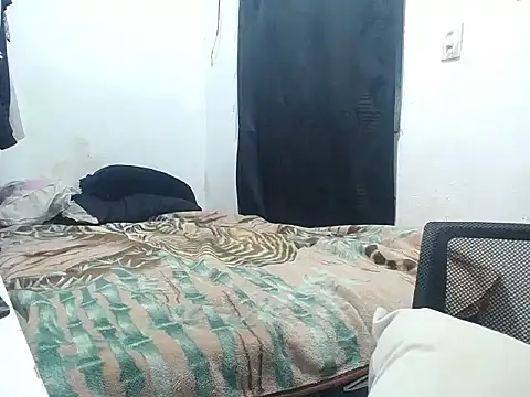 esjrobles online show from October 10, 2025, 1:10 pm