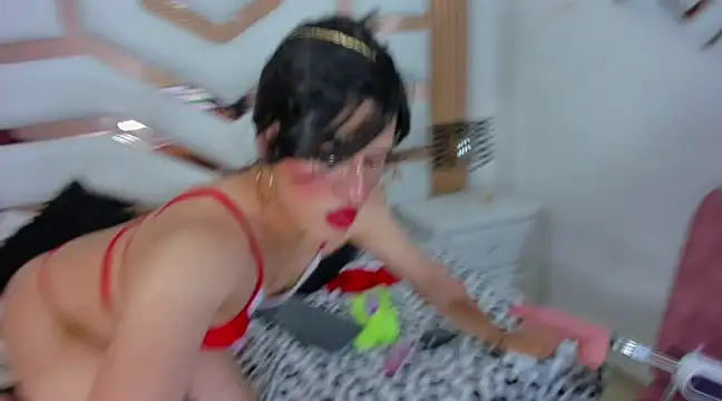 Snapshot of Raven_Whisper chatting on December 23, 2024, 11:28 pm Raven Whisper online show from December 23, 2024, 11:28 pm