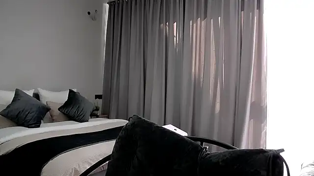 Dasha M online show from March 11, 2026, 8:42 am