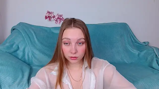 bellaa love  online show from February 12, 2026, 12:16 am