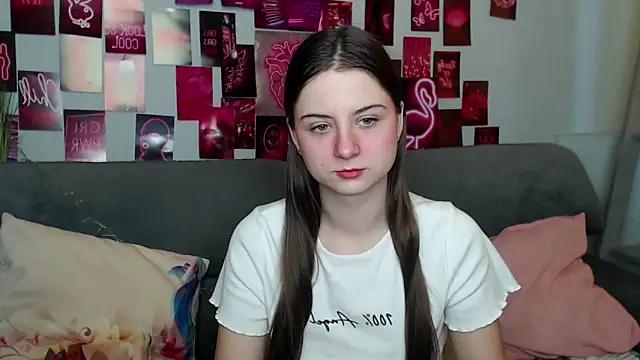 MilanaRoza online show from October 26, 2025, 5:46 am