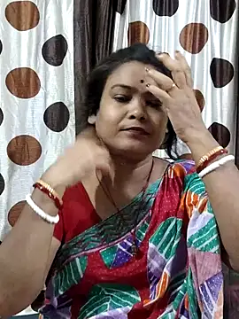 yoursweety09 online show from May 15, 2026, 12:06 am