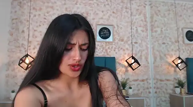 Snapshot of July_gh chatting on December 23, 2024, 8:14 pm July gh online show from December 23, 2024, 8:14 pm