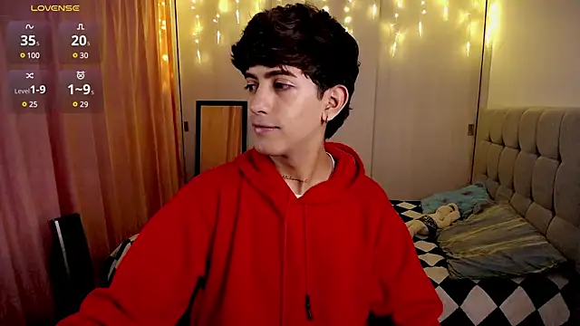 Snapshot of teobowny_ chatting on December 17, 2024, 10:22 pm teobowny online show from December 17, 2024, 10:22 pm