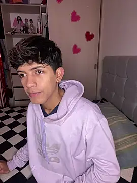 Snapshot of teobowny_ chatting on February 5, 2025, 1:54 pm teobowny online show from February 5, 2025, 1:54 pm