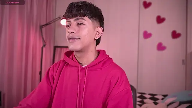 Snapshot of teobowny_ chatting on March 13, 2025, 3:39 pm teobowny online show from March 13, 2025, 3:39 pm