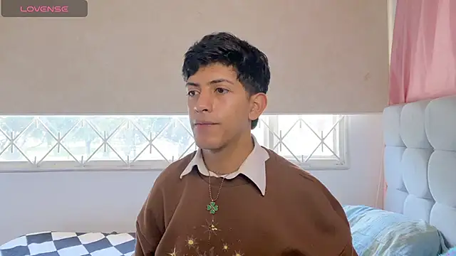 Snapshot of teobowny_ chatting on November 16, 2025, 4:01 pm teobowny online show from November 16, 2025, 4:01 pm