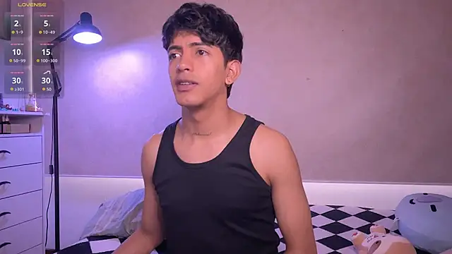 teobowny  online show from February 28, 2026, 8:43 pm