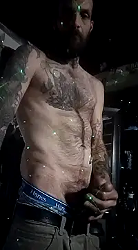 Whipit323 online show from December 3, 2024, 11:01 am