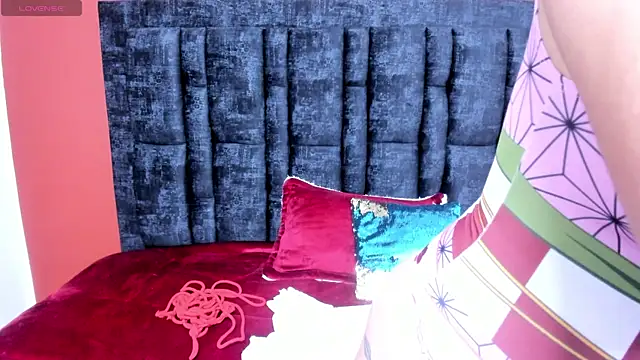 Aurora Doll  online show from October 29, 2025, 12:40 pm