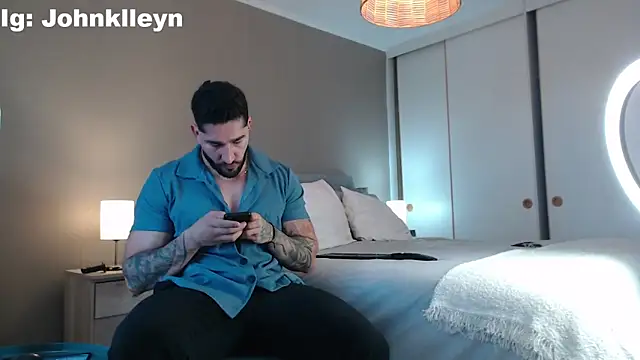 jonhklleyn online show from April 22, 2026, 6:53 pm