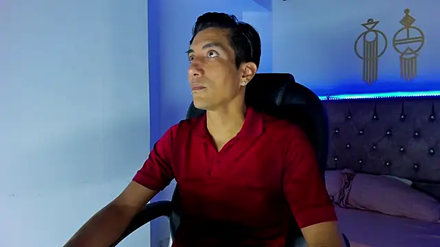 EdwardVlad online show from December 20, 2024, 7:28 pm