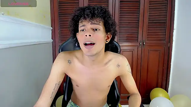 Snapshot of rose_Skinny_ chatting on September 11, 2025, 9:26 pm rose Skinny  online show from September 11, 2025, 9:26 pm