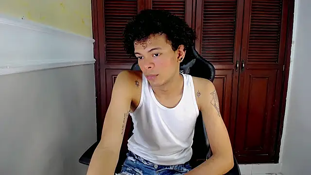 Snapshot of rose_Skinny_ chatting on September 28, 2025, 10:26 pm rose Skinny  online show from September 28, 2025, 10:26 pm