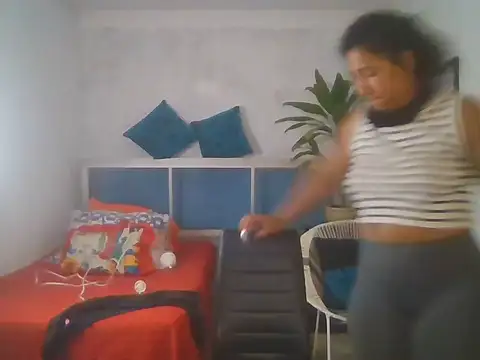 Snapshot of bellacrespalatina chatting on February 13, 2026, 2:13 pm bellacrespalatina online show from February 13, 2026, 2:13 pm