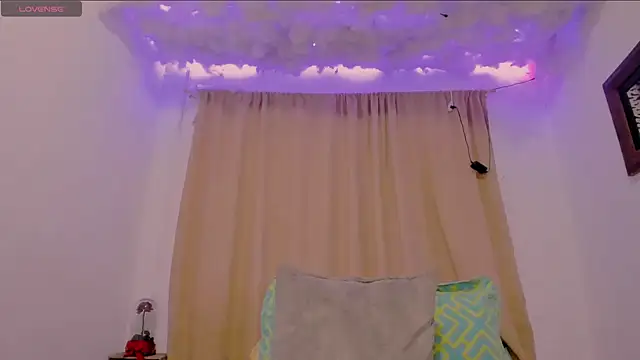 Lauu G online show from March 6, 2025, 11:31 pm