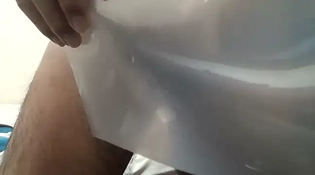 Snapshot of YU-KI00 chatting on March 9, 2025, 6:50 am YU-KI00 online show from March 9, 2025, 6:50 am