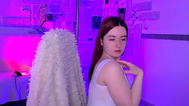 AnnTerry  online show from April 9, 2026, 5:29 am