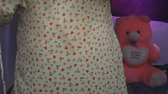 cutie-taara online show from June 19, 2026, 3:44 am