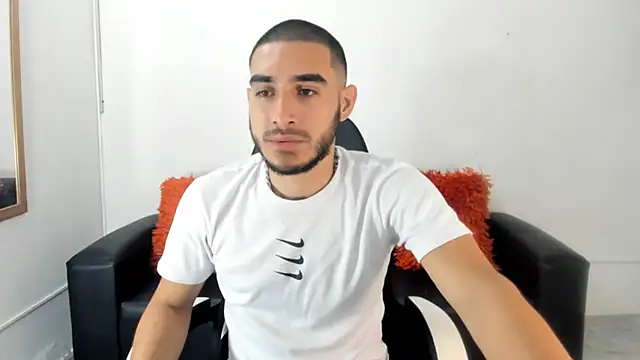 JuanDiegoKing online show from March 12, 2025, 7:28 pm