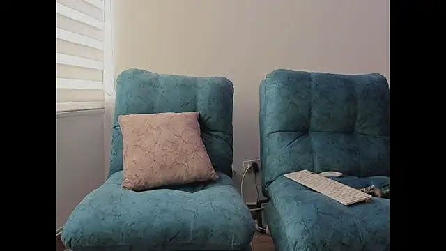 tamy ian online show from November 28, 2025, 1:47 pm