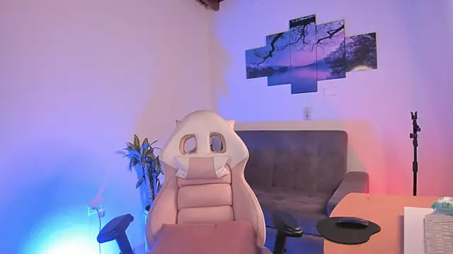 Snapshot of odelei chatting on February 28, 2025, 7:37 am odelei online show from February 28, 2025, 7:37 am