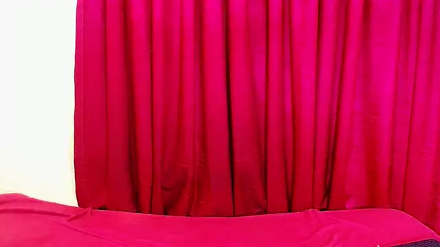 xSpicyQueen8x online show from December 18, 2024, 7:41 pm