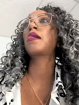 Amaliu  online show from February 16, 2025, 6:32 pm