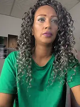 Snapshot of Amaliu_ chatting on May 22, 2026, 2:44 pm Amaliu online show from May 22, 2026, 2:44 pm