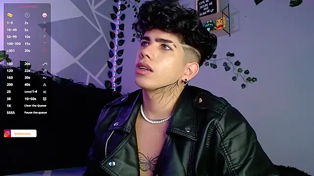 LyleBennett  online show from December 6, 2024, 1:00 pm