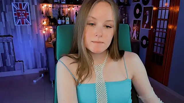 VivienLeeigh online show from December 30, 2024, 12:09 pm