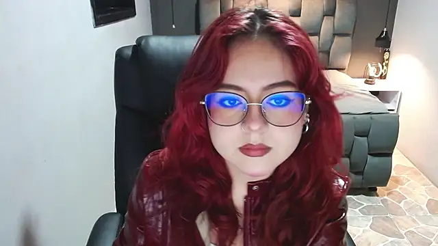 crimson tati  online show from February 13, 2025, 4:22 am