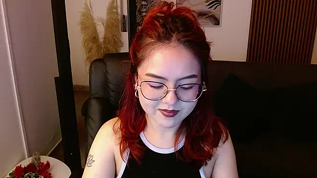 crimson tati  online show from March 2, 2025, 7:10 am