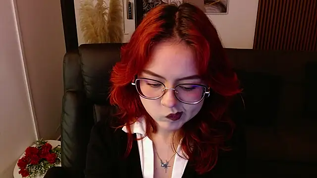 crimson tati  online show from March 4, 2025, 5:00 am