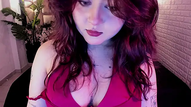 Snapshot of crimson_tati_ chatting on May 7, 2026, 6:08 am crimson tati online show from May 7, 2026, 6:08 am