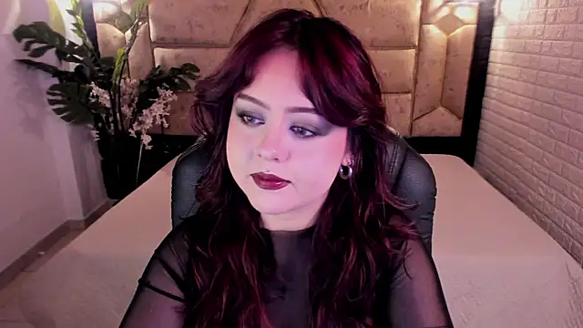 Snapshot of crimson_tati_ chatting on May 15, 2026, 4:52 am crimson tati online show from May 15, 2026, 4:52 am