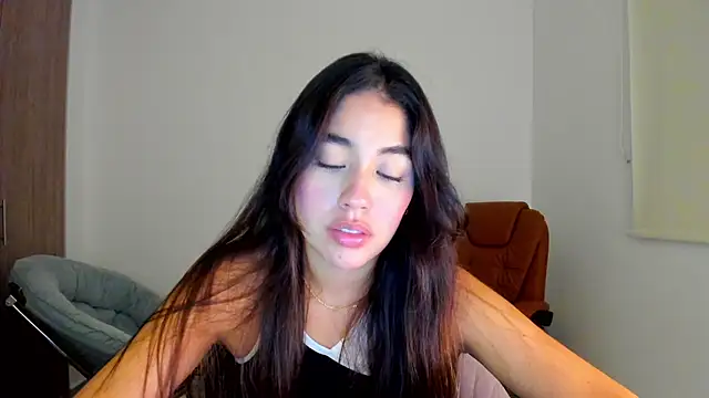 Snapshot of AriaMontgomery chatting on March 6, 2025, 6:08 am AriaMontgomery online show from March 6, 2025, 6:08 am