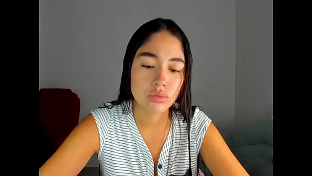 Snapshot of AriaMontgomery chatting on March 12, 2025, 9:55 am AriaMontgomery online show from March 12, 2025, 9:55 am