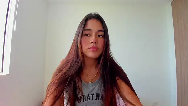 Snapshot of AriaMontgomery chatting on October 18, 2025, 4:19 pm AriaMontgomery online show from October 18, 2025, 4:19 pm