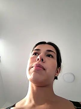 Eli818 online show from December 4, 2024, 10:30 pm