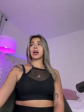 Eli818 online show from December 18, 2024, 4:42 am