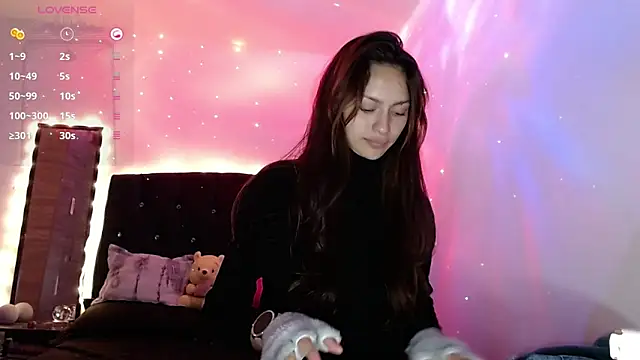 holy juli online show from January 27, 2025, 7:14 am