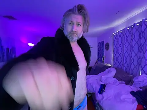 onlym4m online show from February 9, 2025, 3:23 pm