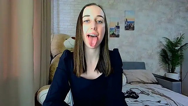 Anika bloom online show from February 2, 2026, 9:41 am