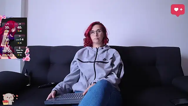 lenavargas79 online show from February 25, 2026, 7:56 pm