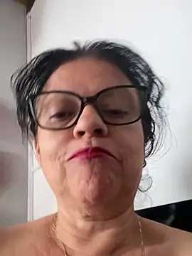 Sharongirl07 online show from April 2, 2026, 2:58 pm