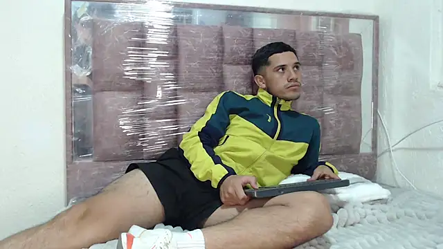 Snapshot of Deportist chatting on September 24, 2025, 9:51 pm Deportist online show from September 24, 2025, 9:51 pm