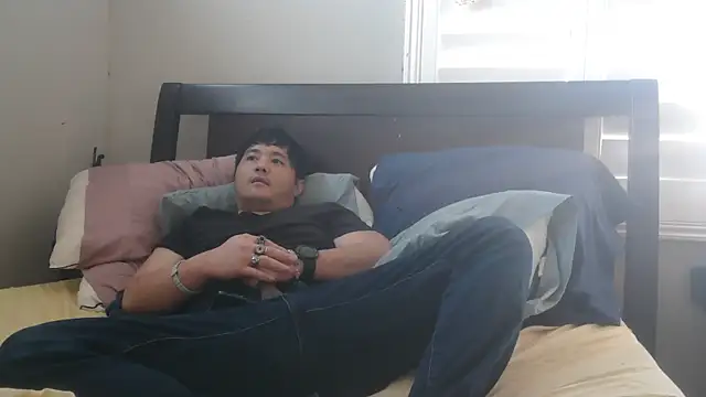 cloudyspun online show from April 11, 2026, 11:09 pm