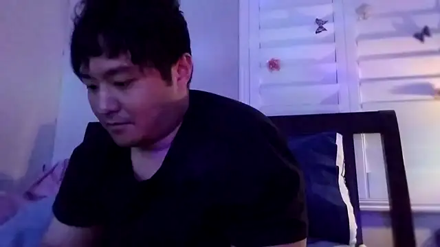 cloudyspun online show from April 19, 2026, 3:17 am