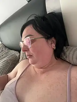 Amandamuller1982 online show from March 2, 2025, 9:31 am